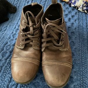 Easy land boots